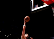 开云体育下载-洛杉矶快船训练开放日，赛前战术微调引欢呼，社区盾在即，纪律约束更严格-开云体育下载